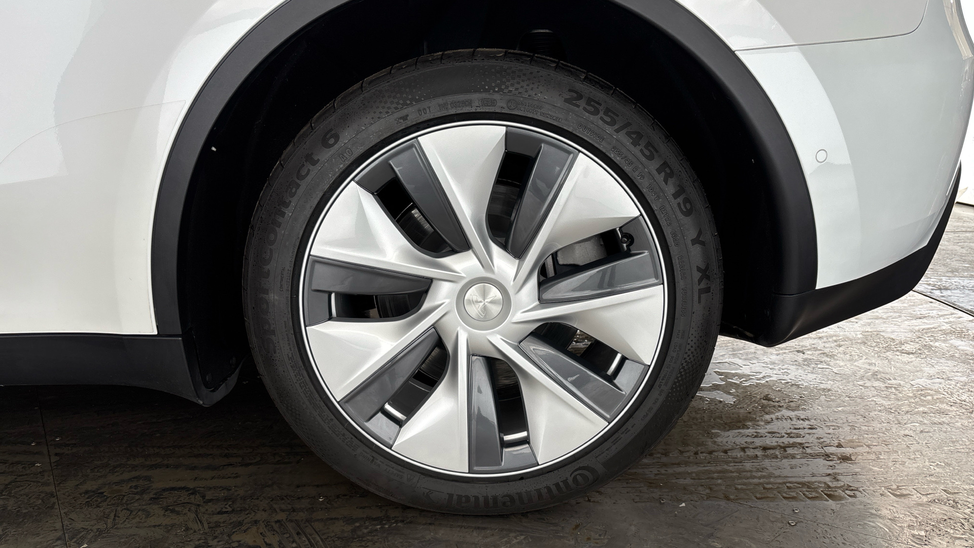 4020669 Long Range AWD 5dr Auto