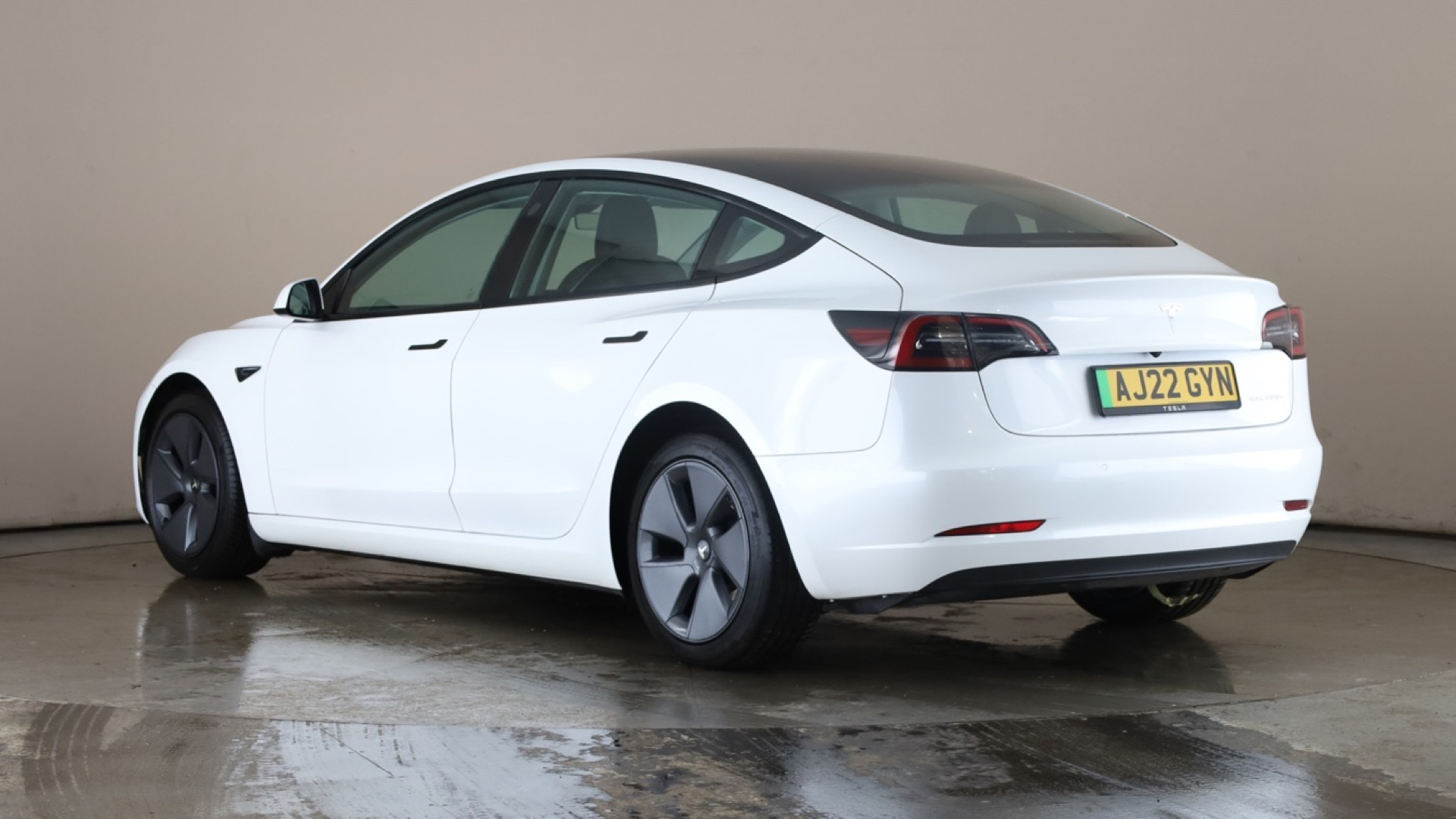 4027761 Long Range AWD 4dr Auto