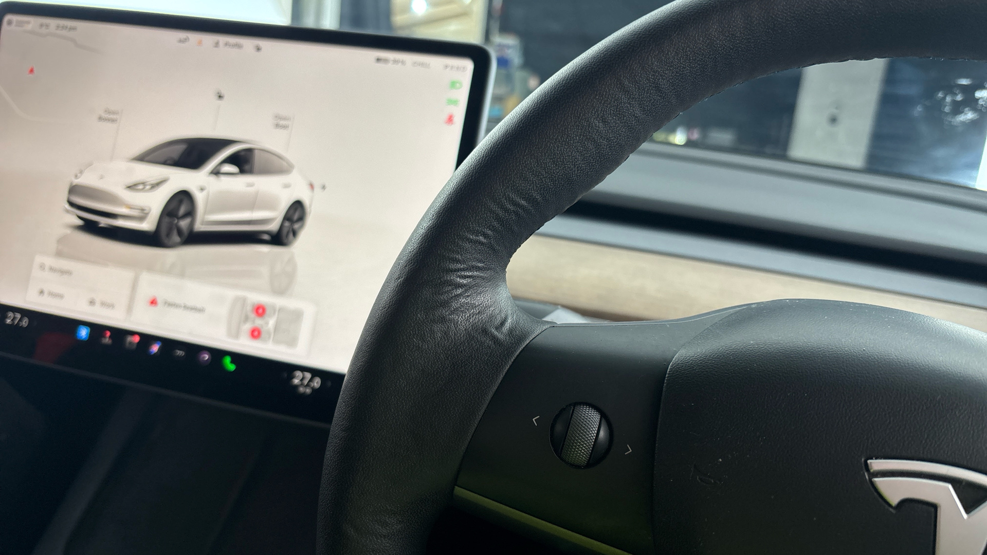 4027761 Long Range AWD 4dr Auto