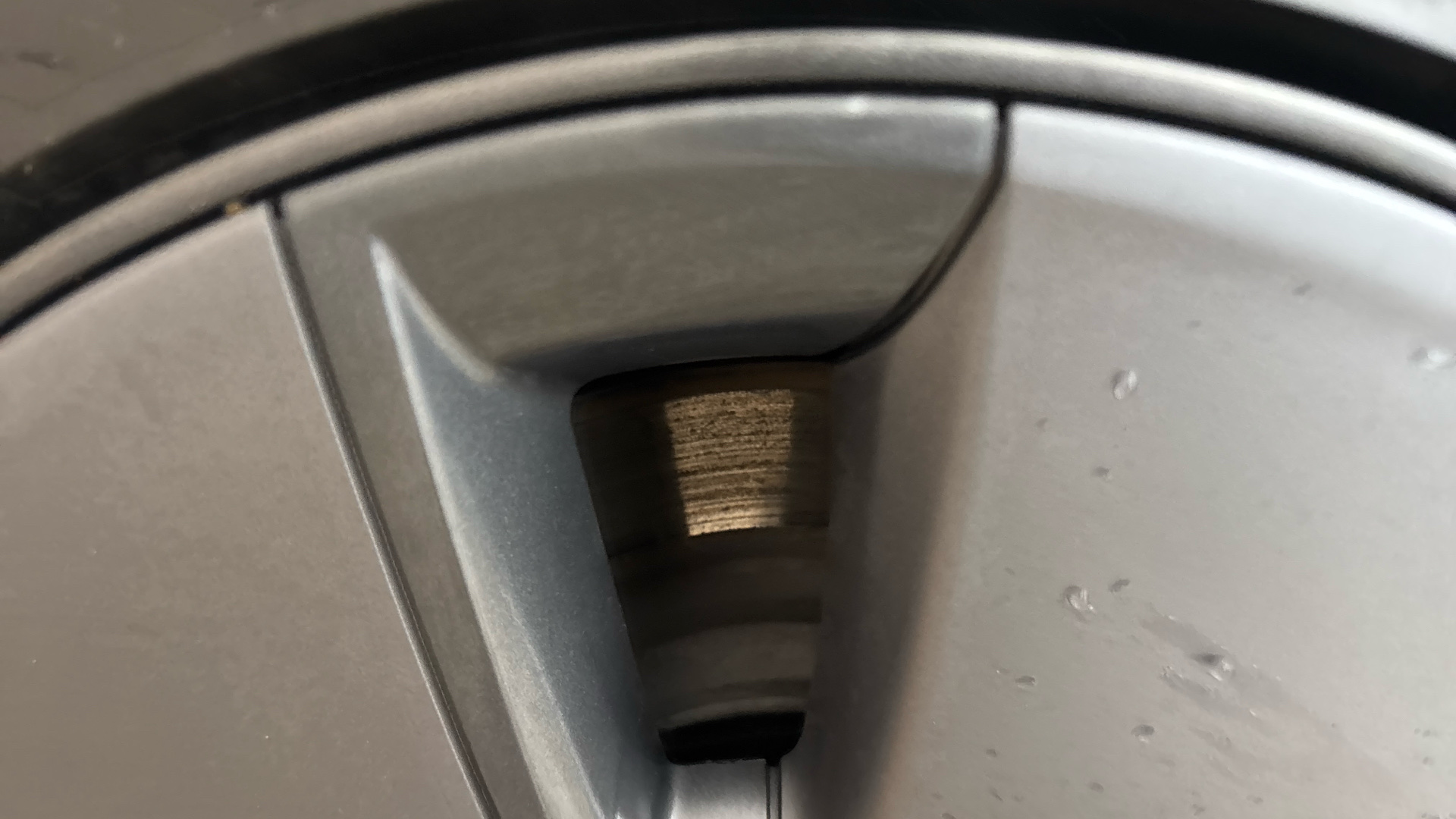 4027761 Long Range AWD 4dr Auto