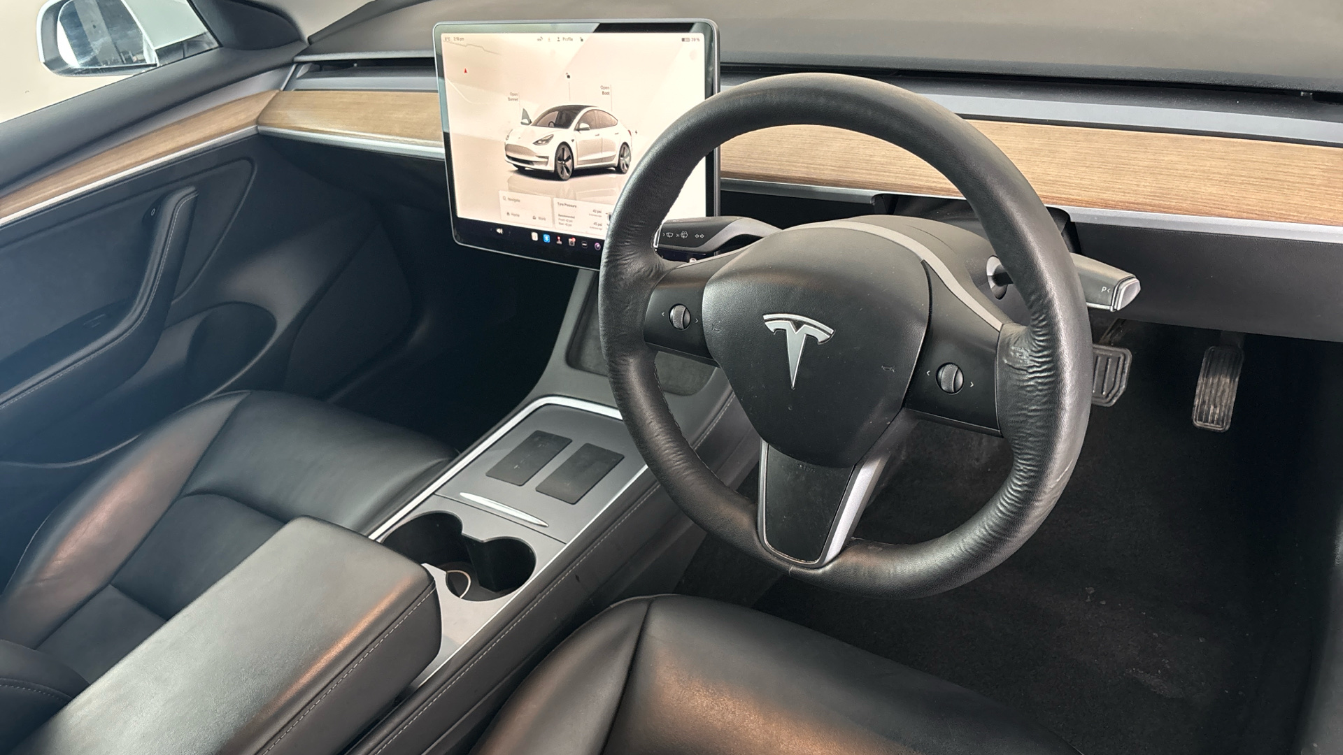 4027761 Long Range AWD 4dr Auto