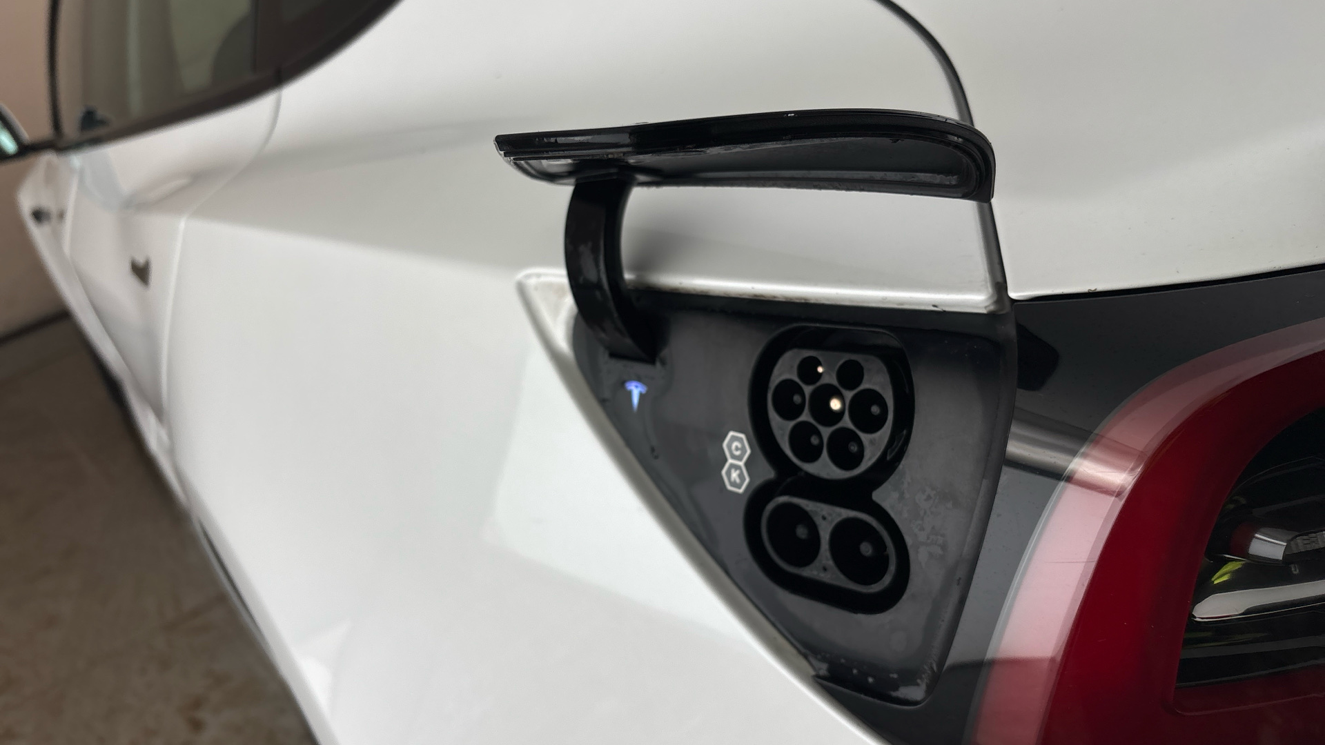 4027761 Long Range AWD 4dr Auto