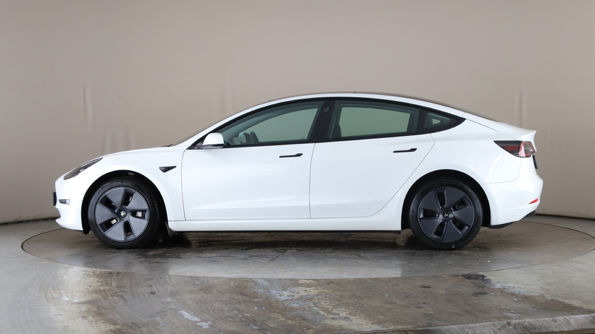 Long Range AWD 4dr Auto [2022]