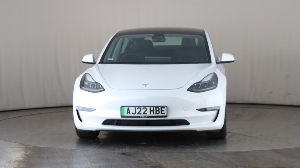 TESLA MODEL 3 Image 8