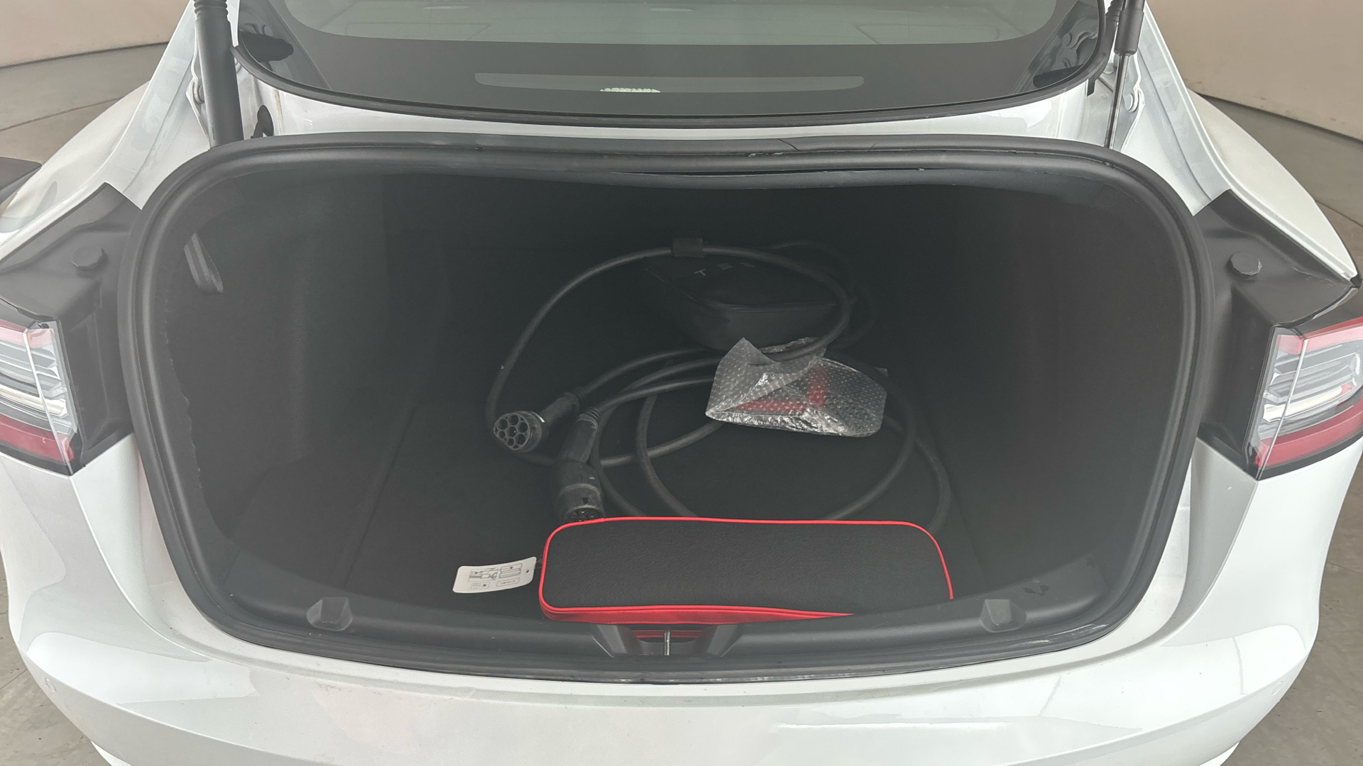 Tesla Model 3 Long Range AWD 4dr Auto