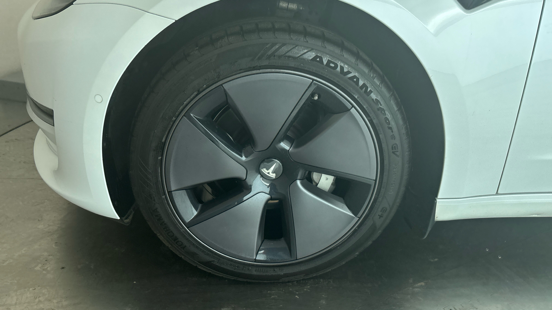 Tesla Model 3 Long Range AWD 4dr Auto