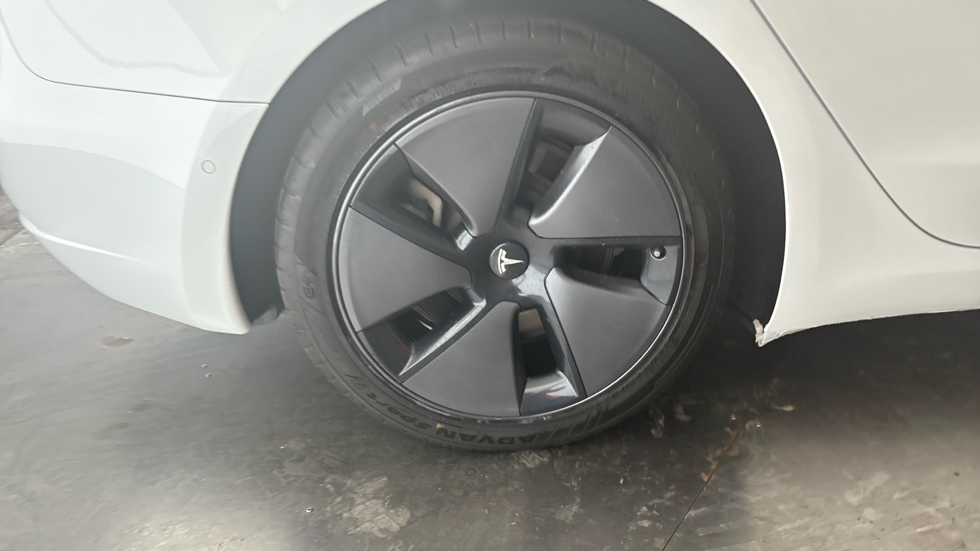 Tesla Model 3 Long Range AWD 4dr Auto