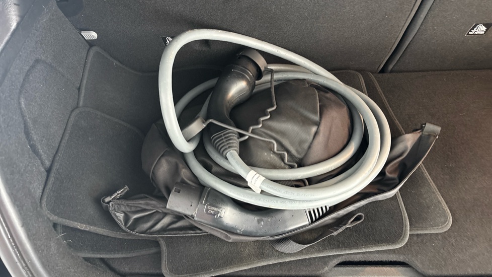 MINI HATCHBACK Image 22