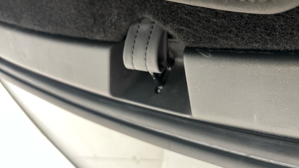 TESLA MODEL Y Scratches