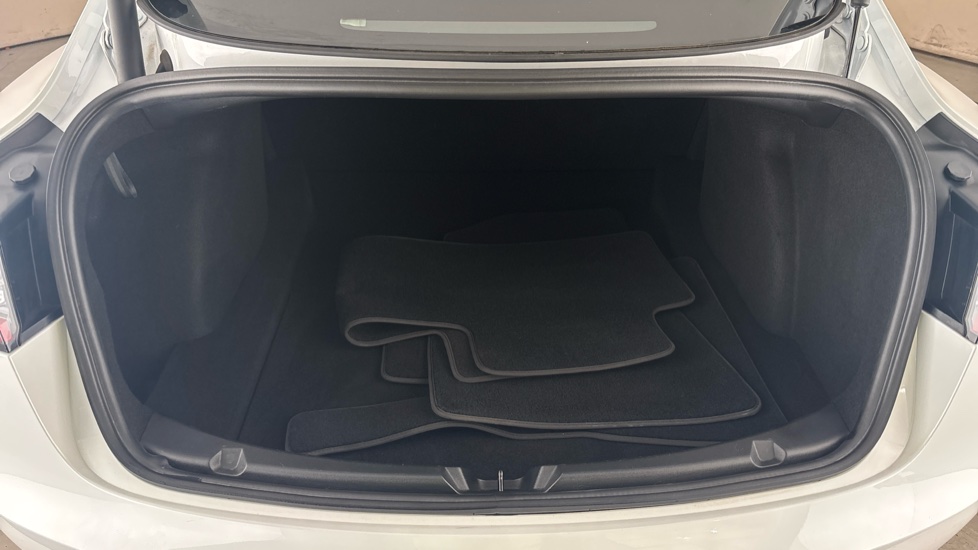 TESLA MODEL 3 SALOON RWD 4dr Auto