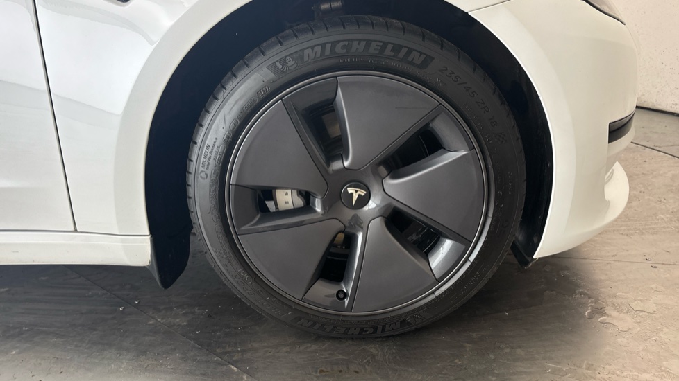 TESLA MODEL 3 SALOON RWD 4dr Auto