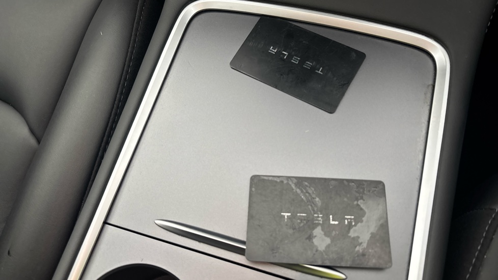TESLA MODEL 3 SALOON RWD 4dr Auto