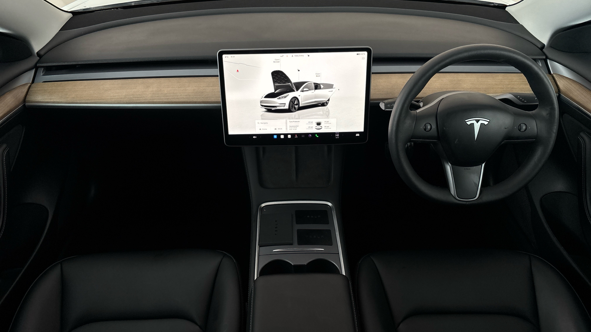 4020915 RWD 4dr Auto