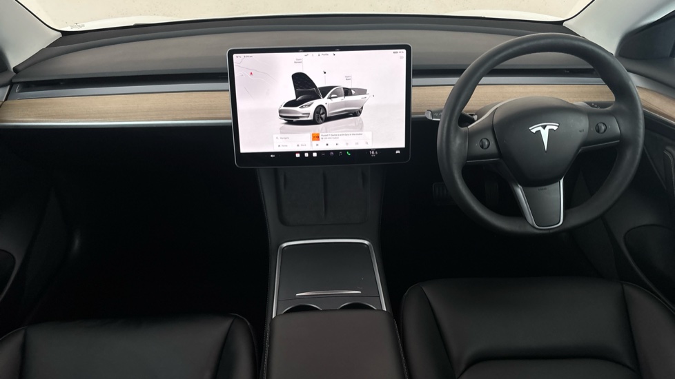 TESLA MODEL 3 Image 11