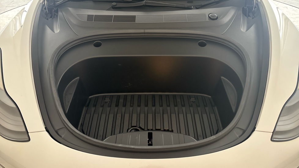 TESLA MODEL 3 SALOON RWD 4dr Auto