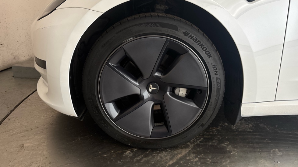 TESLA MODEL 3 SALOON RWD 4dr Auto