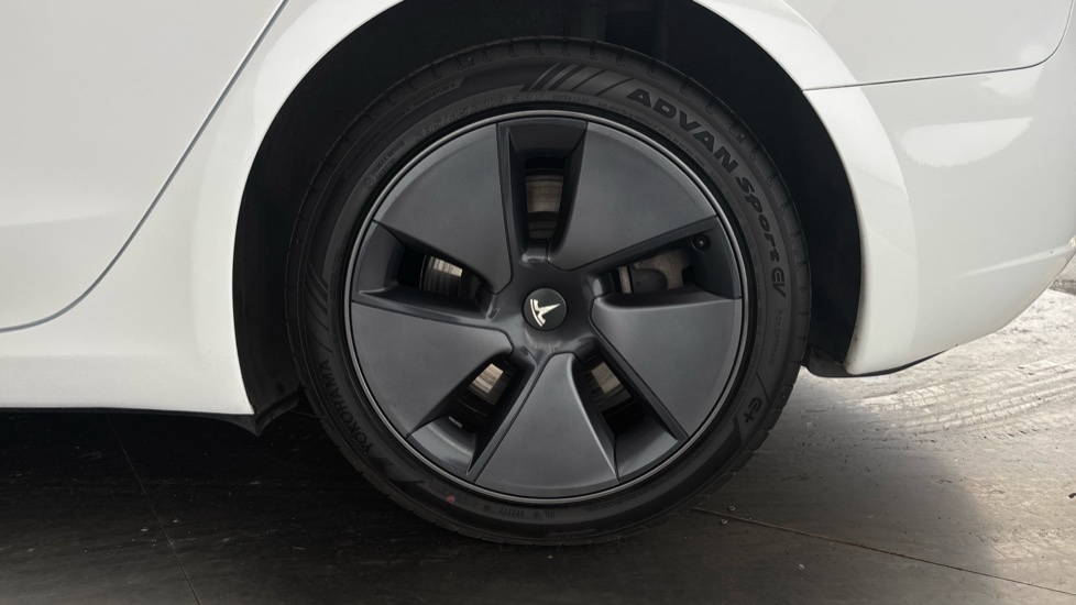 TESLA MODEL 3 SALOON RWD 4dr Auto