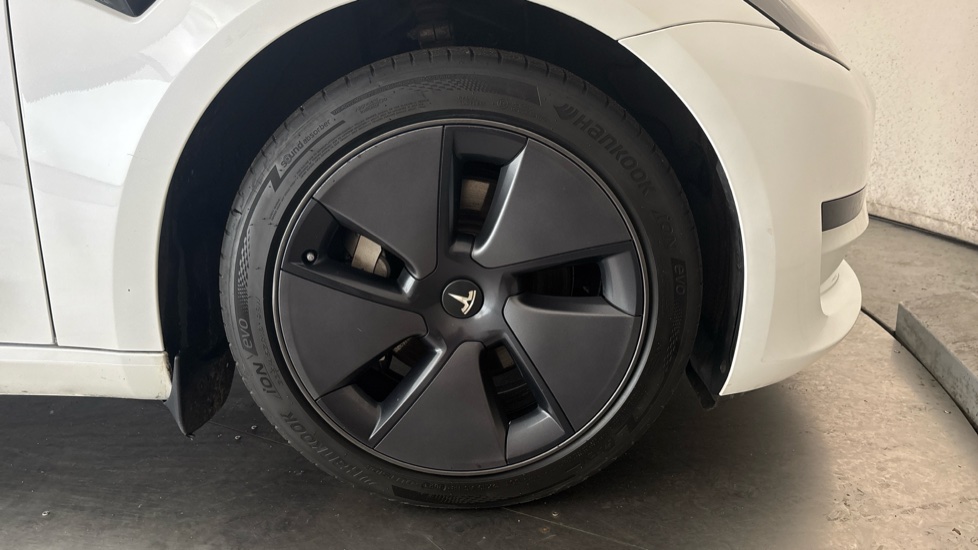 TESLA MODEL 3 SALOON RWD 4dr Auto