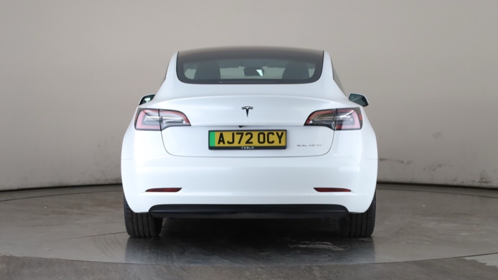 TESLA MODEL 3 Image 4