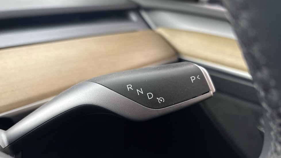 TESLA MODEL Y Cruise control