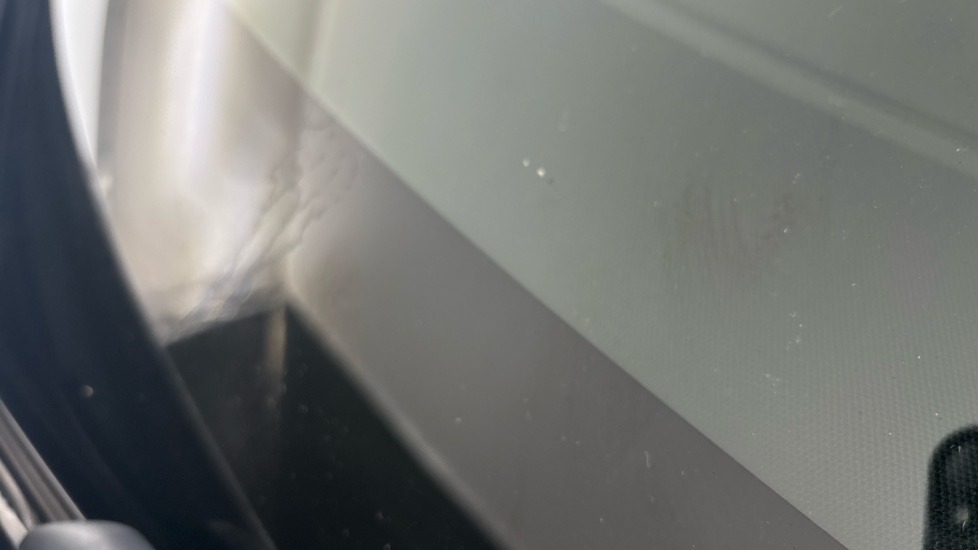 TESLA MODEL Y HATCHBACK RWD 5dr Auto