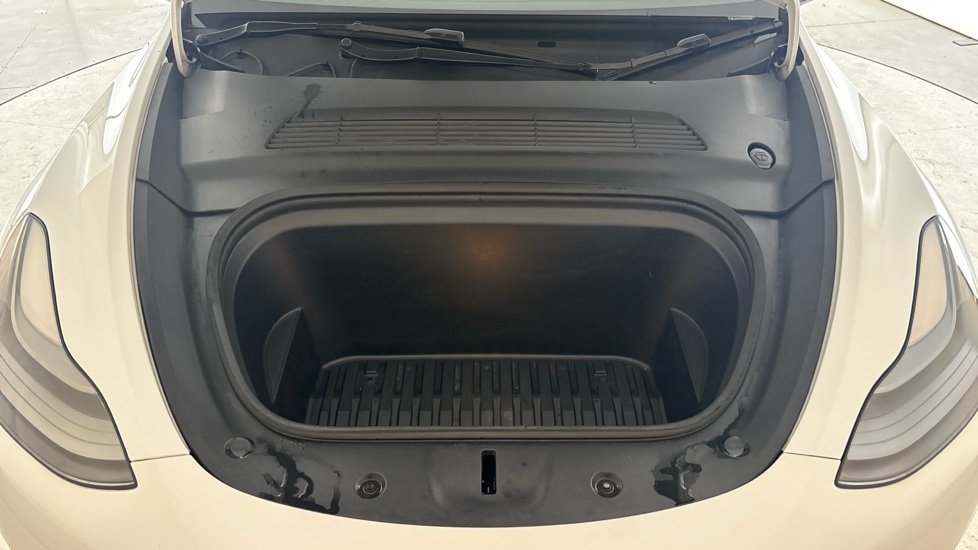TESLA MODEL Y HATCHBACK RWD 5dr Auto