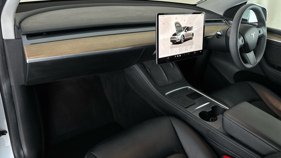 TESLA MODEL Y Image 10