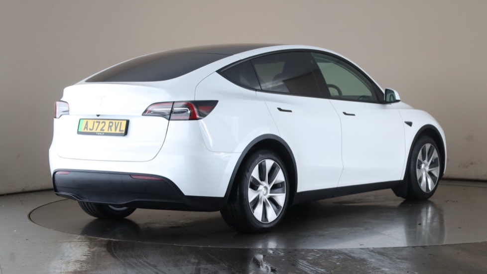 TESLA MODEL Y Image 5