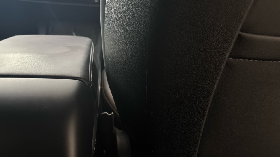 TESLA MODEL Y scratches