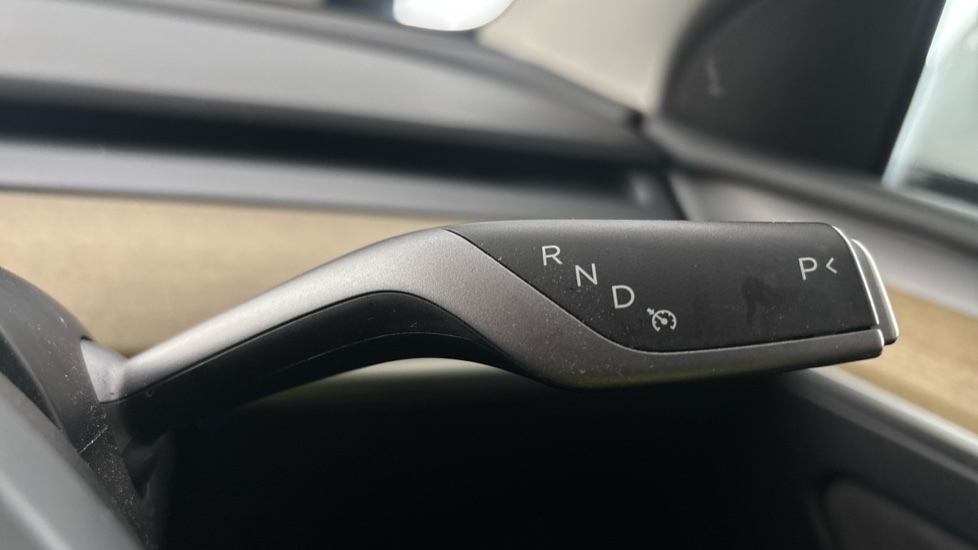 TESLA MODEL Y cruise control
