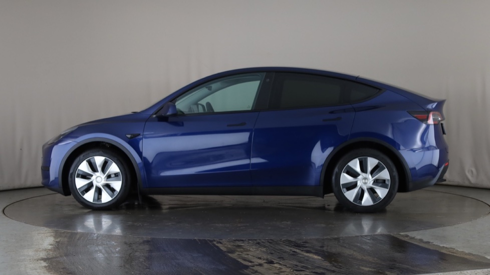 TESLA MODEL Y Image 2