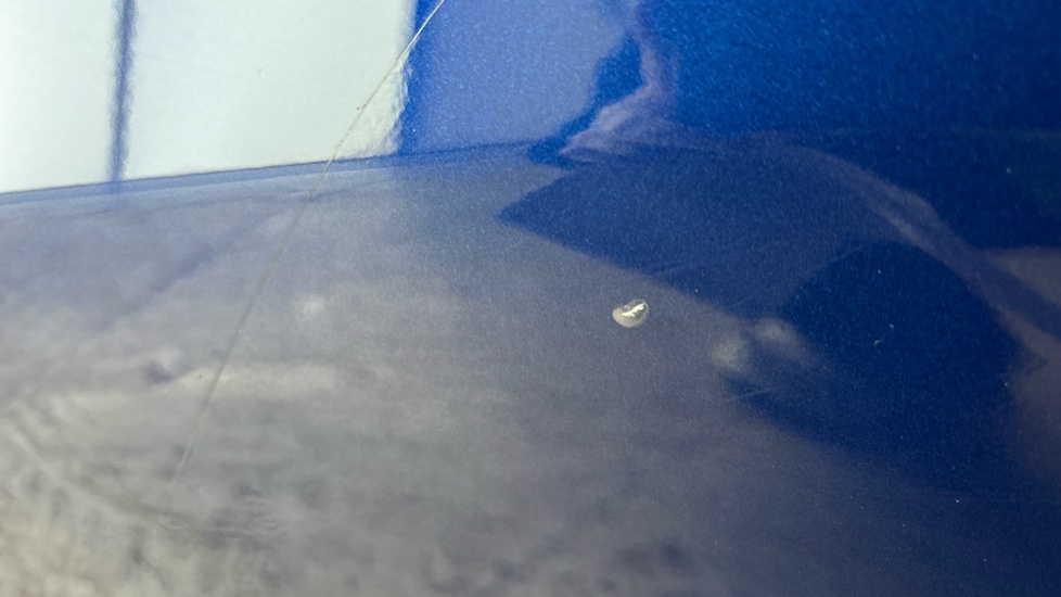 TESLA MODEL Y scratch