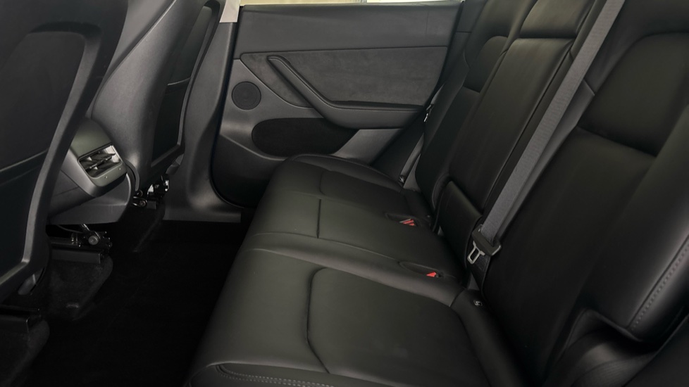 TESLA MODEL Y Image 14