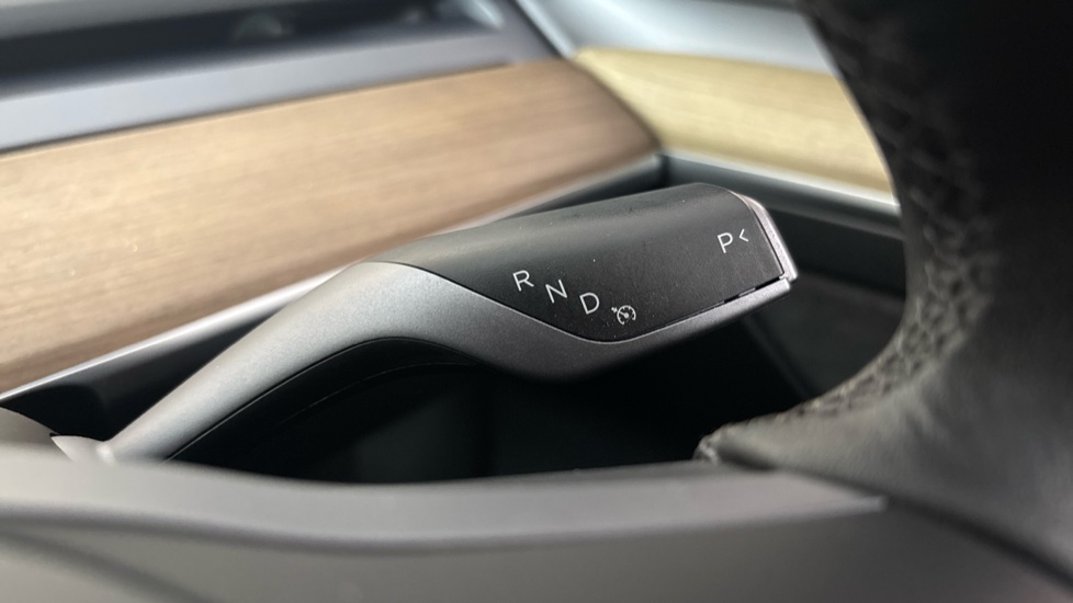 TESLA MODEL Y Cruise control
