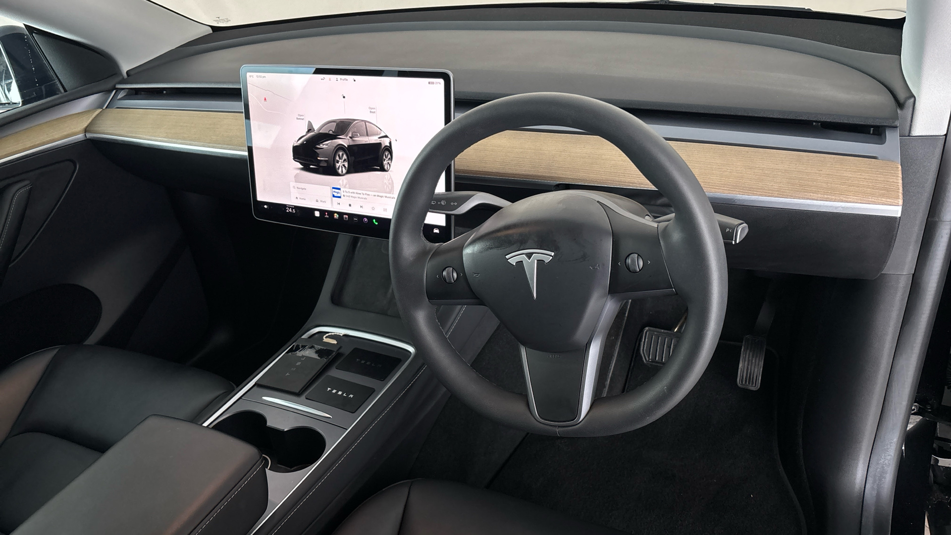 4020801 RWD 5dr Auto