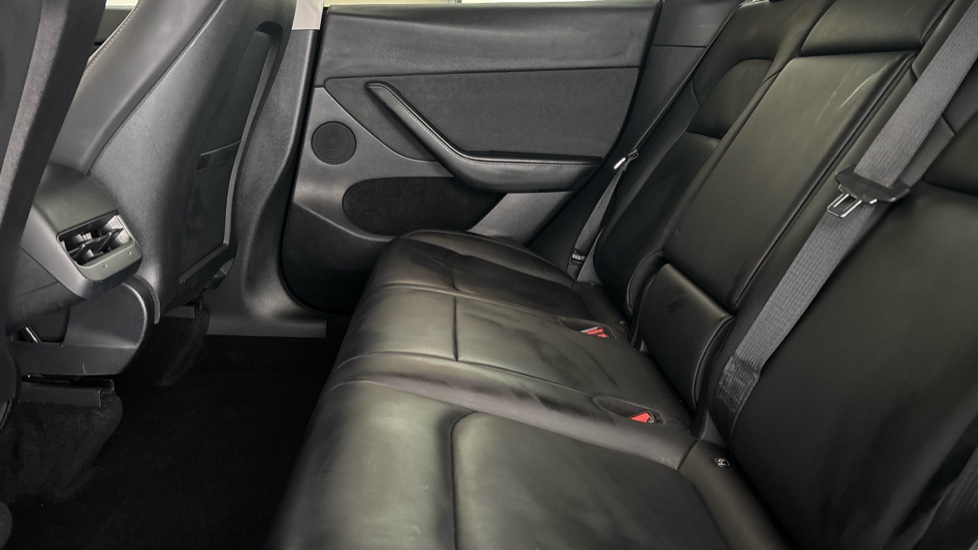 Tesla Model Y Image 14