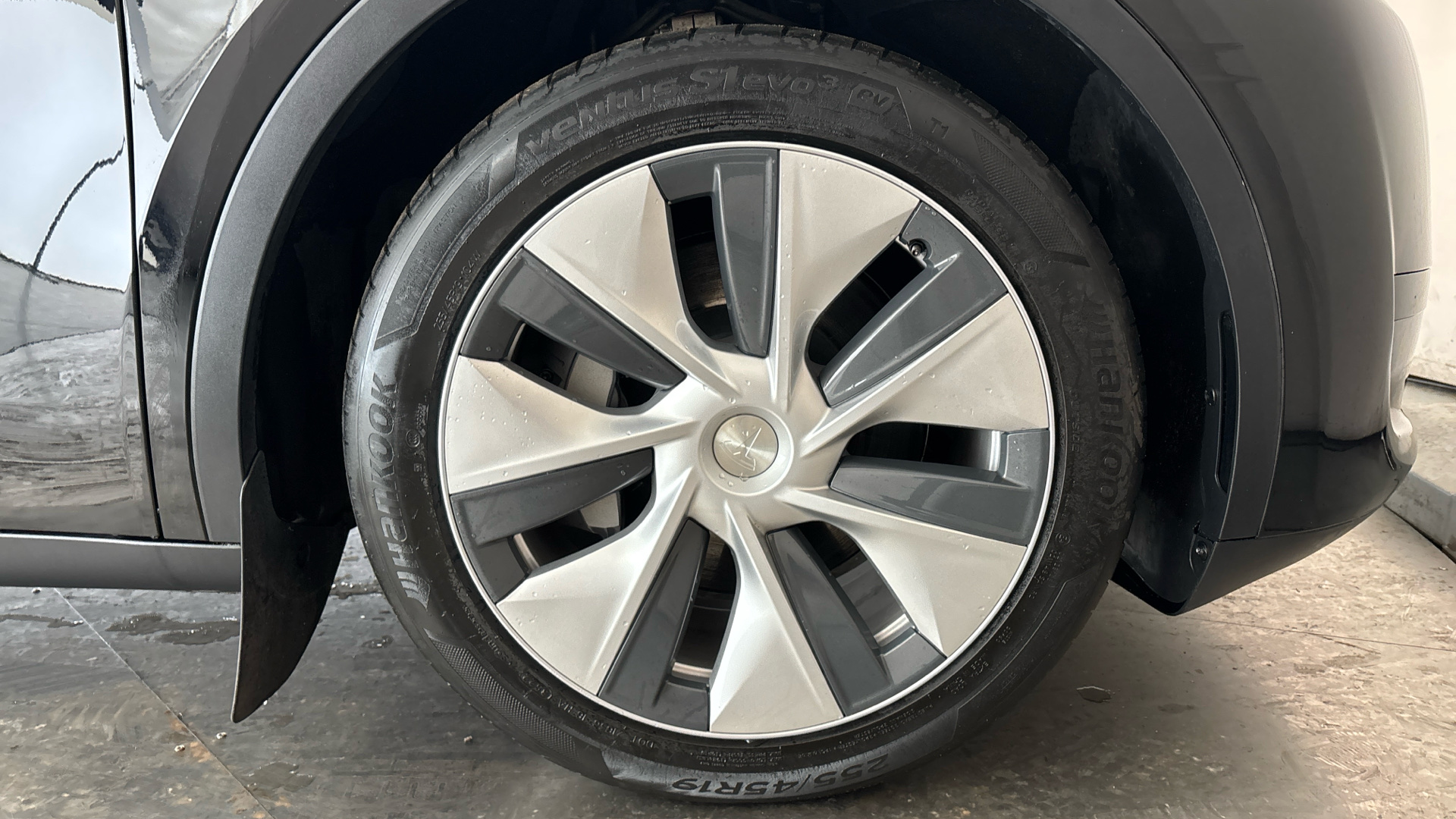 4020801 RWD 5dr Auto