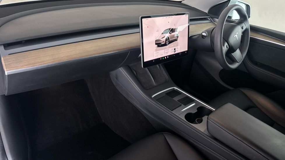 TESLA MODEL Y Image 10