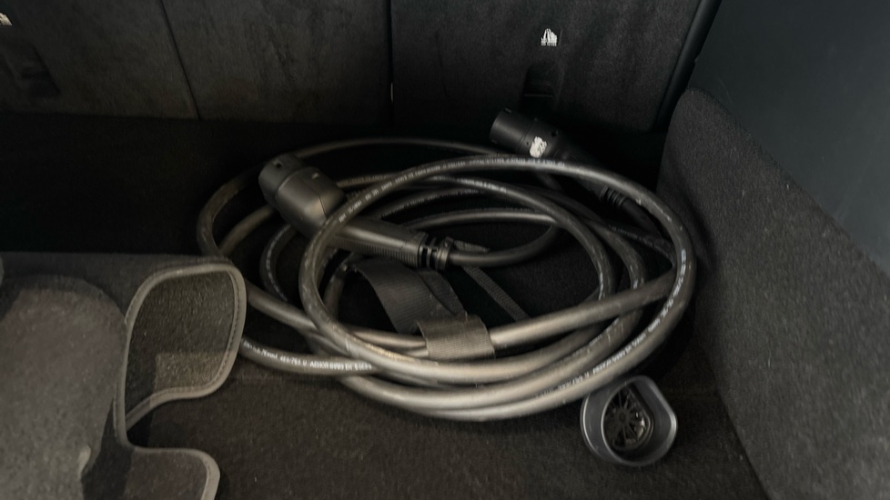 TESLA MODEL Y Image 22