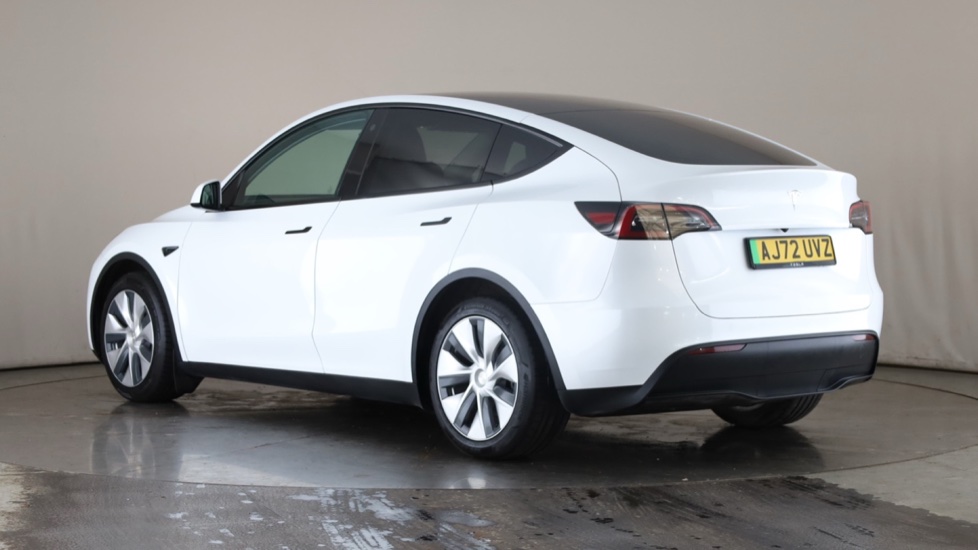 TESLA MODEL Y Image 3
