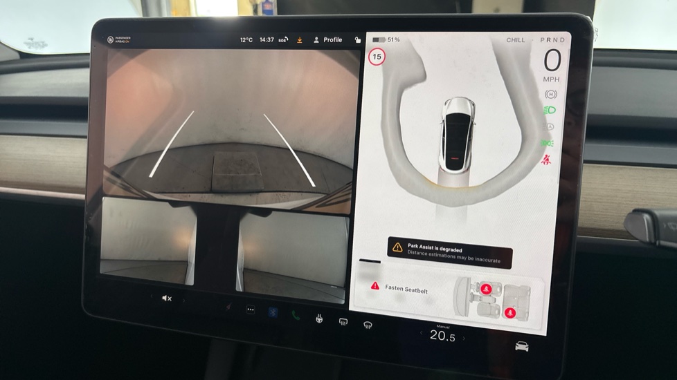 TESLA MODEL Y reverse camera