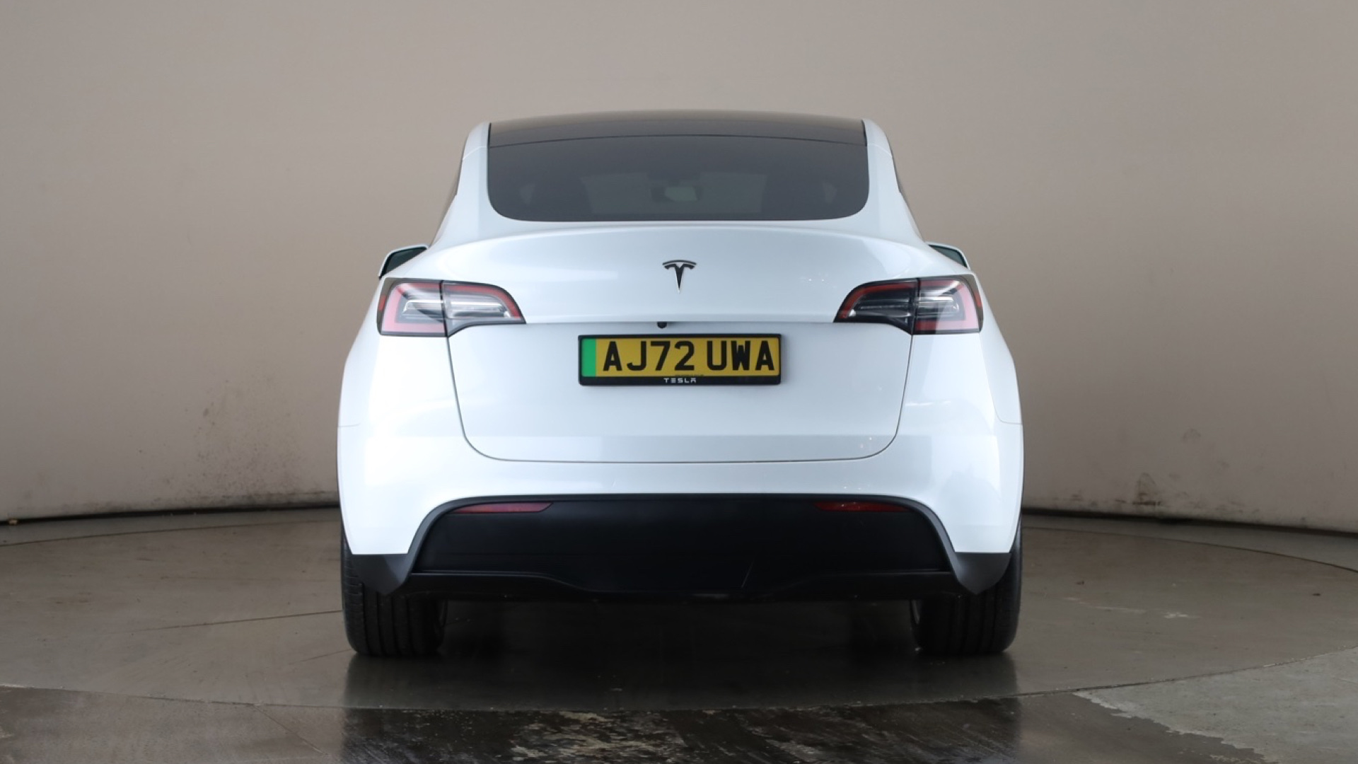 4020850 RWD 5dr Auto