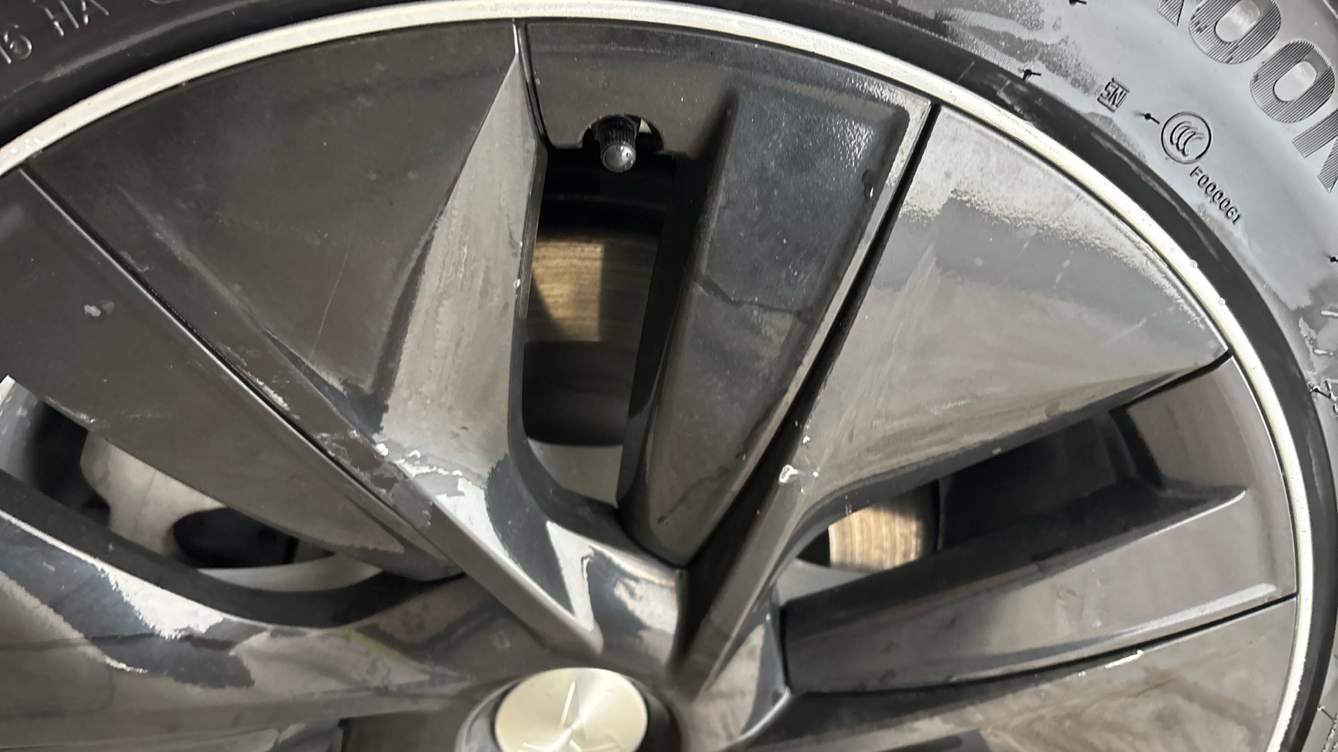 4020850 RWD 5dr Auto