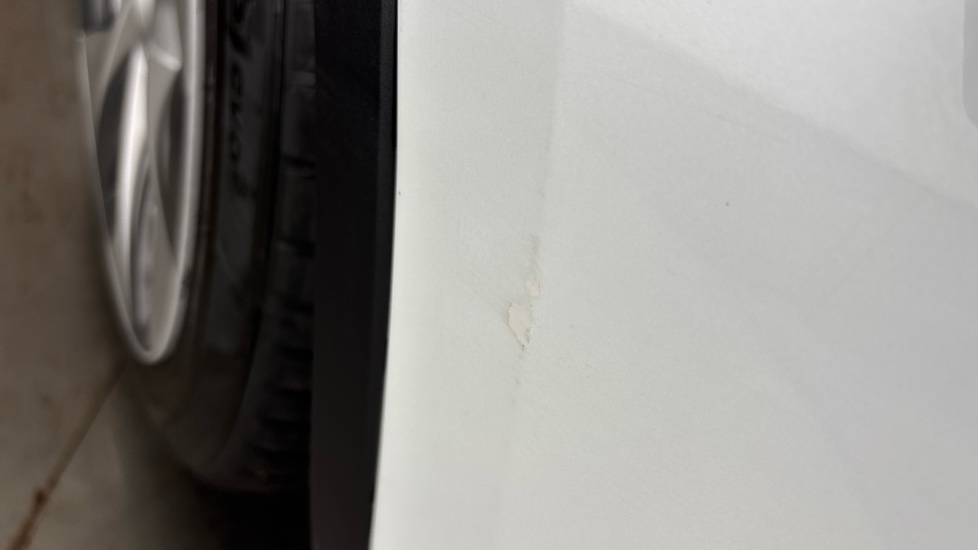 TESLA MODEL Y Scuff