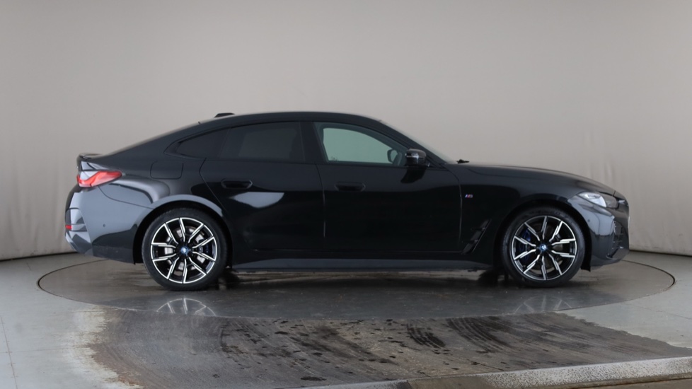 BMW I4 Image 6