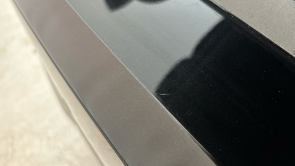 BMW I4 scratches