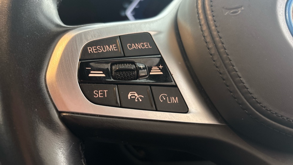 BMW I4 cruise control