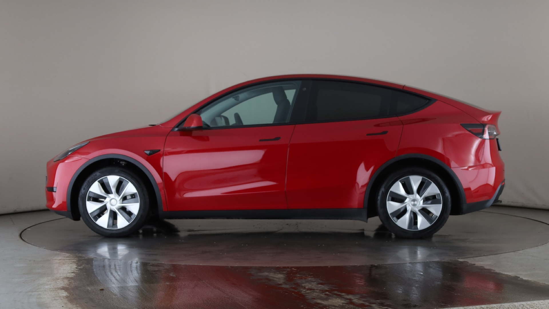RWD 5dr Auto