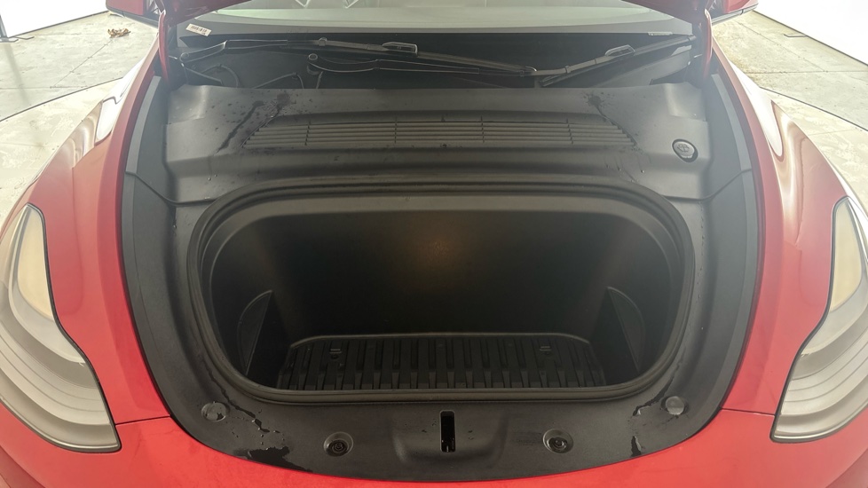 TESLA MODEL Y Image 16