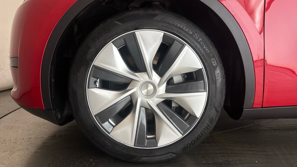 TESLA MODEL Y Image 17